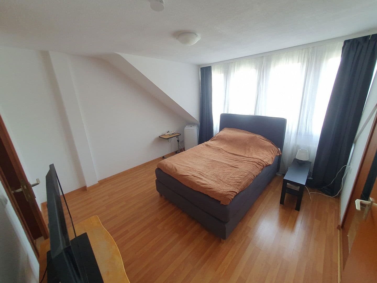 Pronájem bytu 3+1 104 m², Akademiestraße, 18, Karlsruhe, Bádensko-Württembersko Pronájem bytu 3+1 104 m², Akademiestraße, 18, Karlsruhe, Bádensko-Württembersko