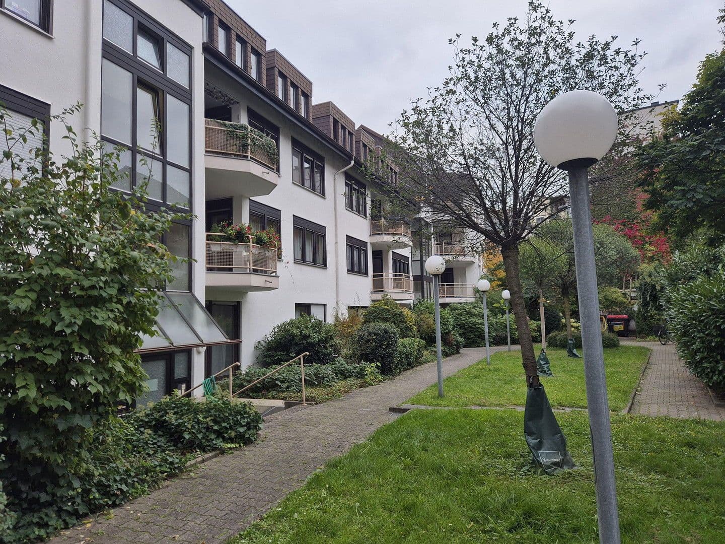 Pronájem bytu 3+1 104 m², Akademiestraße, 18, Karlsruhe, Bádensko-Württembersko Pronájem bytu 3+1 104 m², Akademiestraße, 18, Karlsruhe, Bádensko-Württembersko