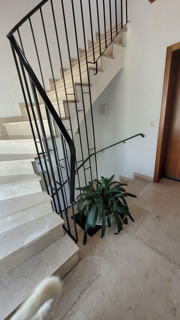 Prodej domu 215 m², pozemek 587 m², Hanau, Hessen Prodej domu 215 m², pozemek 587 m², Hanau, Hessen