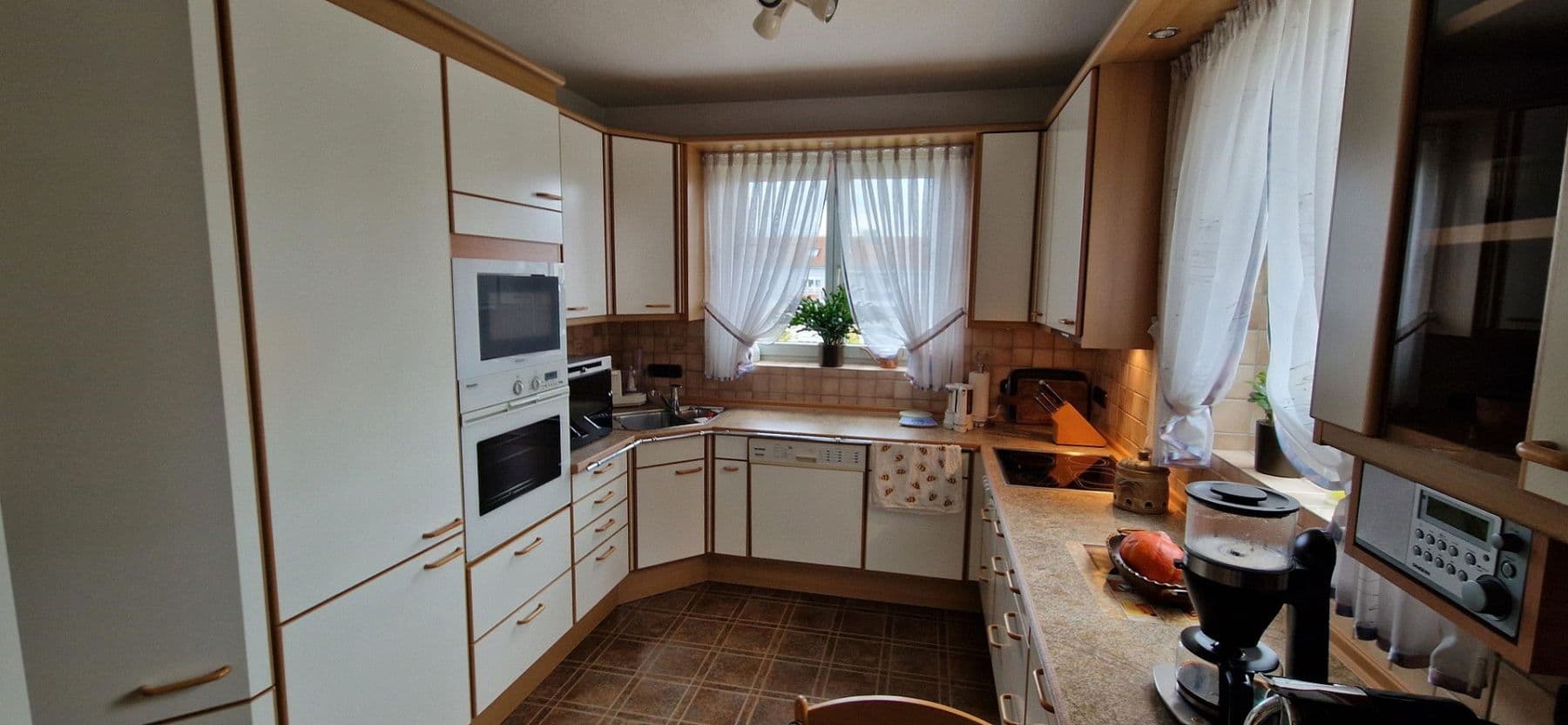 Prodej bytu 5+1 195 m², Dr.-Otto-Meyer-Strasse, 15 F, Augsburg, Bavorsko Prodej bytu 5+1 195 m², Dr.-Otto-Meyer-Strasse, 15 F, Augsburg, Bavorsko