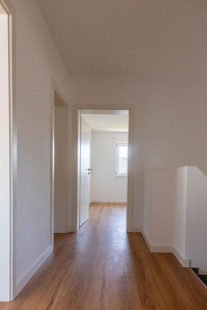 Prodej domu 150 m², pozemek 368 m², Waldblickstr. 30, Simbach, Bavorsko Prodej domu 150 m², pozemek 368 m², Waldblickstr. 30, Simbach, Bavorsko