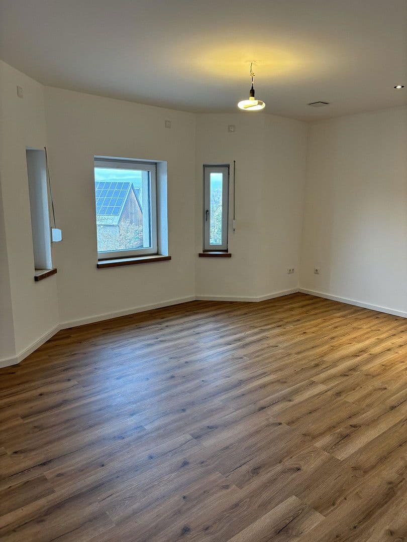 Pronájem bytu 3+1 82 m², Kostelec nad Lesy, Bavorsko Pronájem bytu 3+1 82 m², Kostelec nad Lesy, Bavorsko