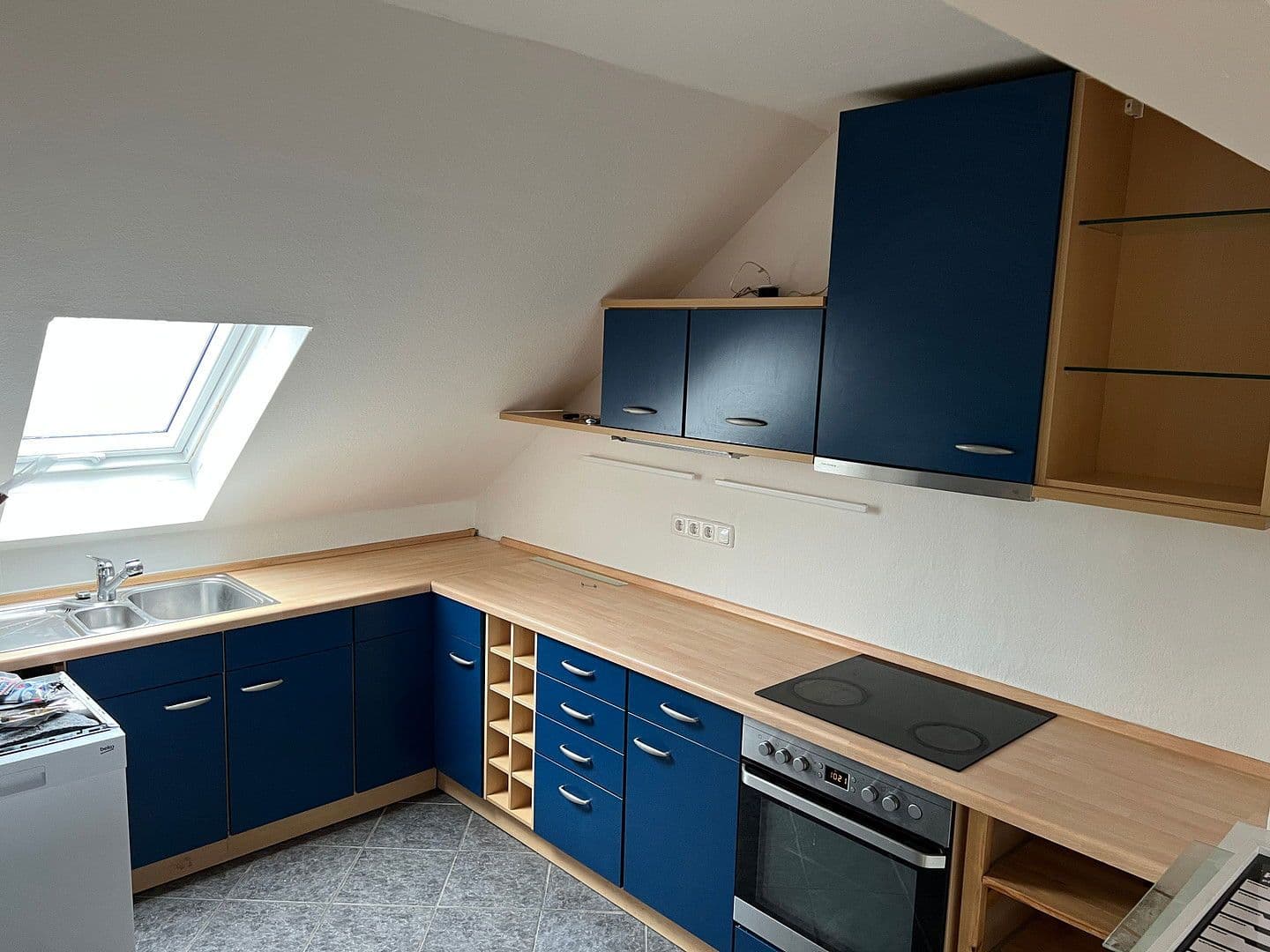 Pronájem bytu 3+1 83 m², Alsdorf, Severní Porýní-Vestfálsko Pronájem bytu 3+1 83 m², Alsdorf, Severní Porýní-Vestfálsko