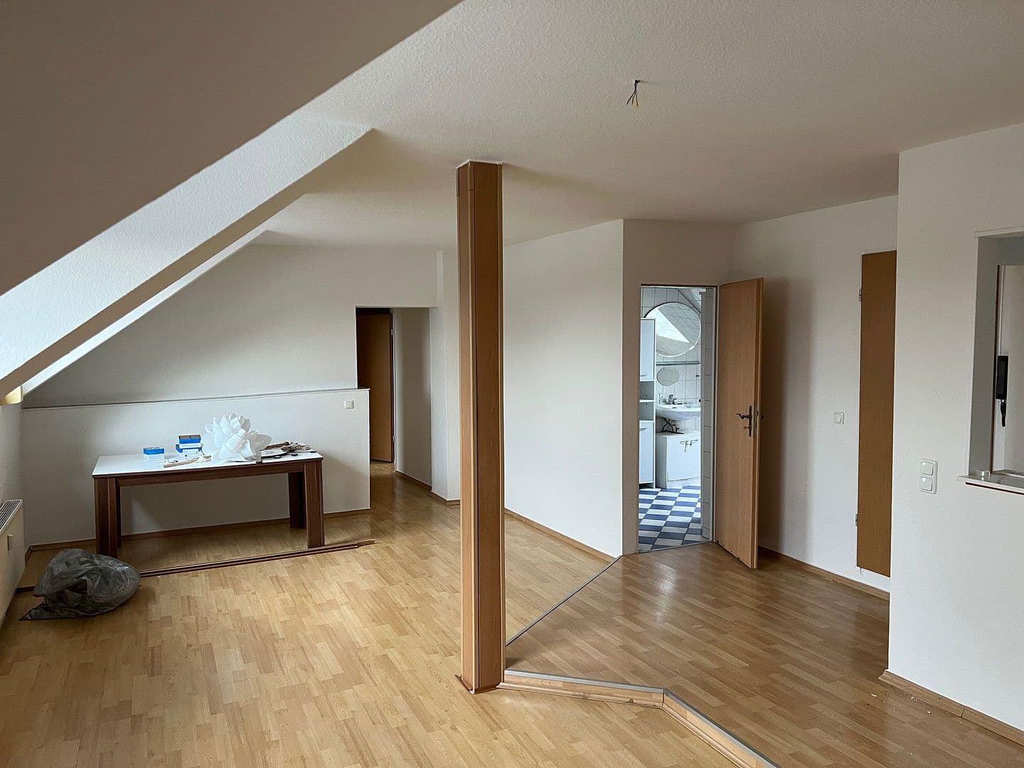 Pronájem bytu 3+1 83 m², Alsdorf, Severní Porýní-Vestfálsko Pronájem bytu 3+1 83 m², Alsdorf, Severní Porýní-Vestfálsko