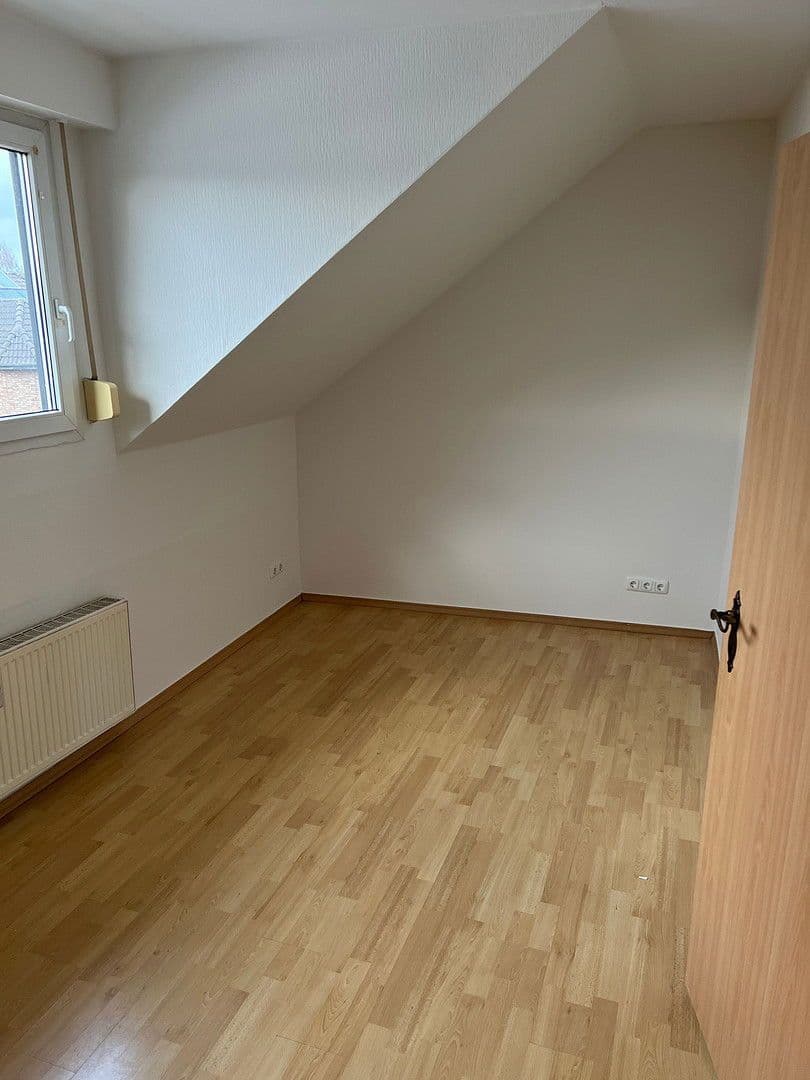 Pronájem bytu 3+1 83 m², Alsdorf, Severní Porýní-Vestfálsko Pronájem bytu 3+1 83 m², Alsdorf, Severní Porýní-Vestfálsko