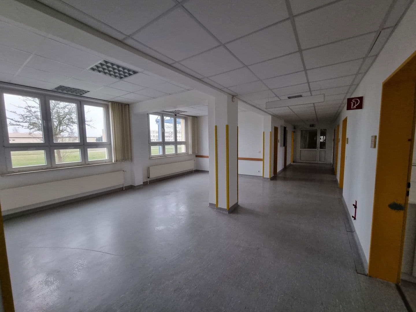 Prodej nebytového prostoru 28.300 m², Lützowstr. 1, Stavenhagen, Mecklenburg-Vorpommern Prodej nebytového prostoru 28.300 m², Lützowstr. 1, Stavenhagen, Mecklenburg-Vorpommern