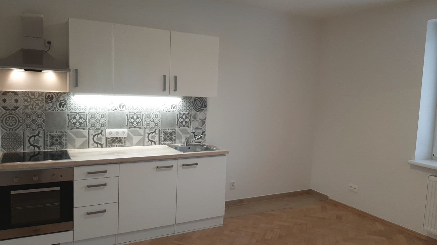 Pronájem bytu 1+kk 35 m², U Stojanu, Praha, Praha Pronájem bytu 1+kk 35 m², U Stojanu, Praha, Praha