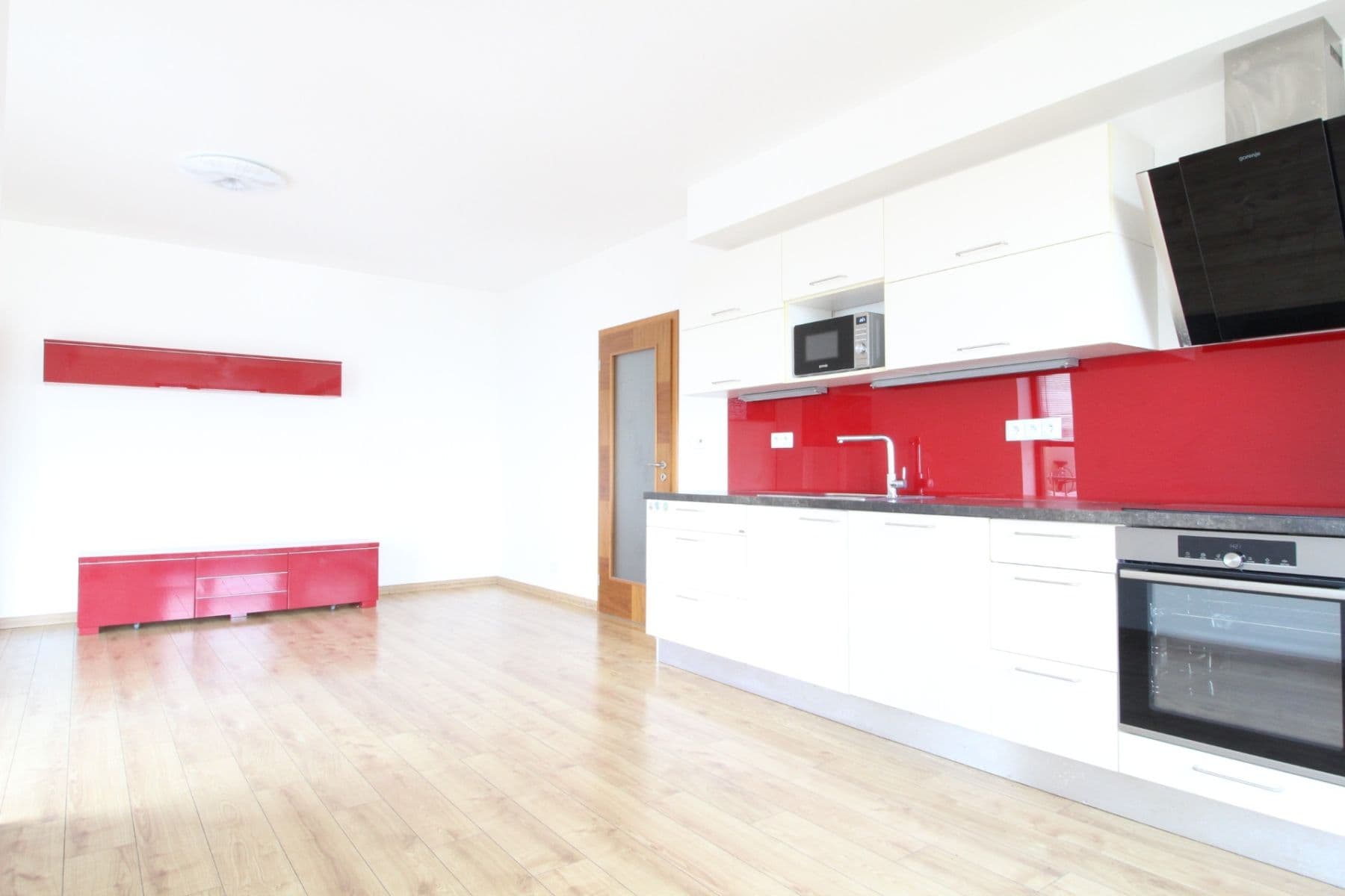 Pronájem bytu 3+kk 70 m², Dragounská, Praha, Praha Pronájem bytu 3+kk 70 m², Dragounská, Praha, Praha