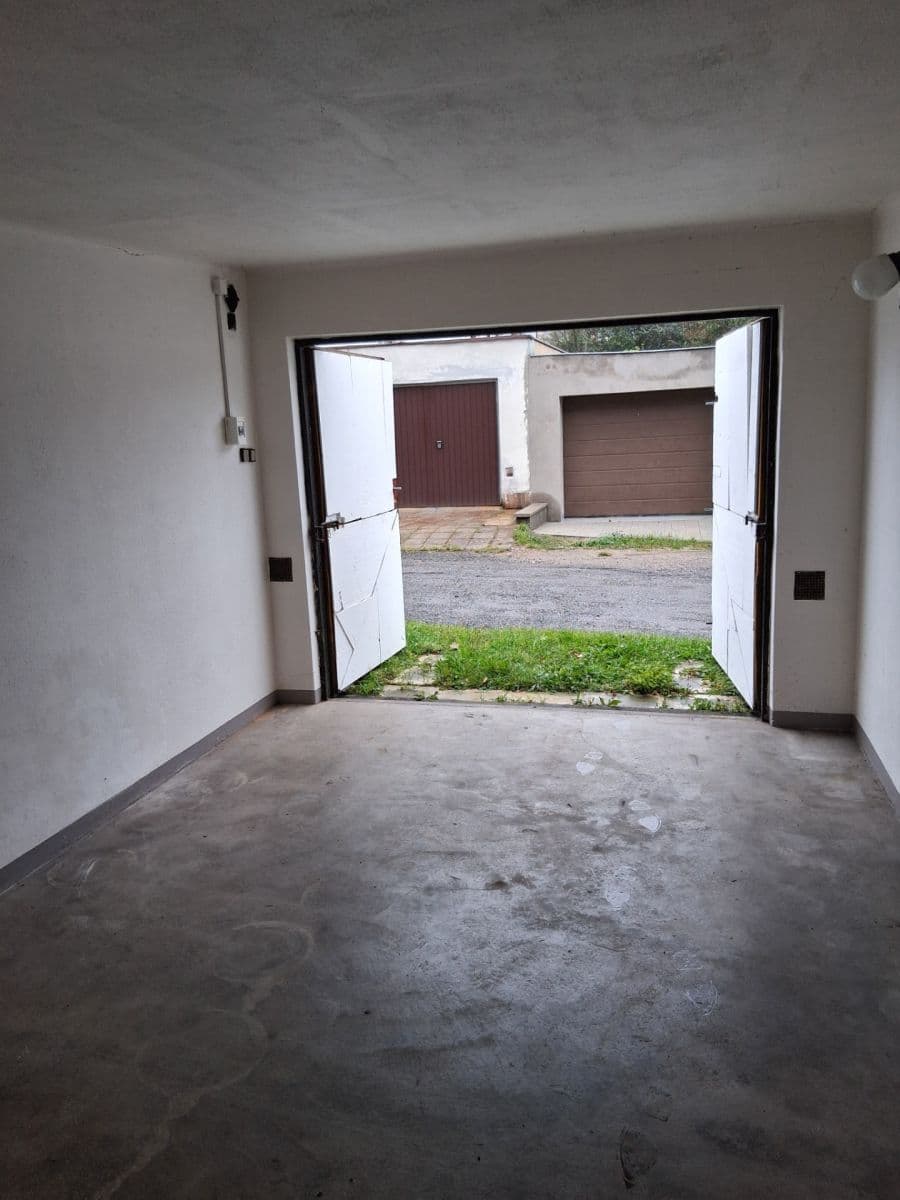 Pronájem garáže 20 m², Liberec, Liberecký kraj Pronájem garáže 20 m², Liberec, Liberecký kraj
