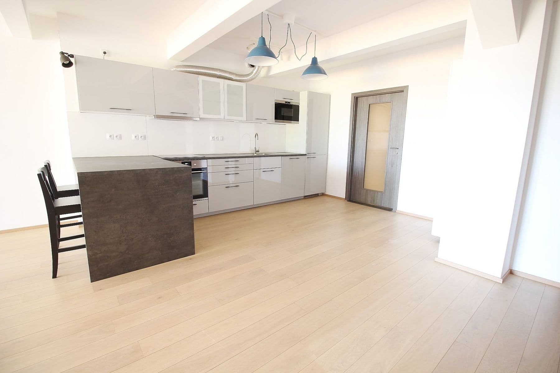 Pronájem bytu 1+kk 86 m², U sladovny, Praha, Praha Pronájem bytu 1+kk 86 m², U sladovny, Praha, Praha