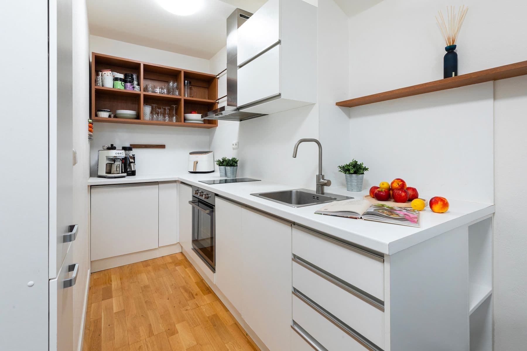 Pronájem bytu 1+kk 45 m², Nad Závěrkou, Praha, Praha Pronájem bytu 1+kk 45 m², Nad Závěrkou, Praha, Praha