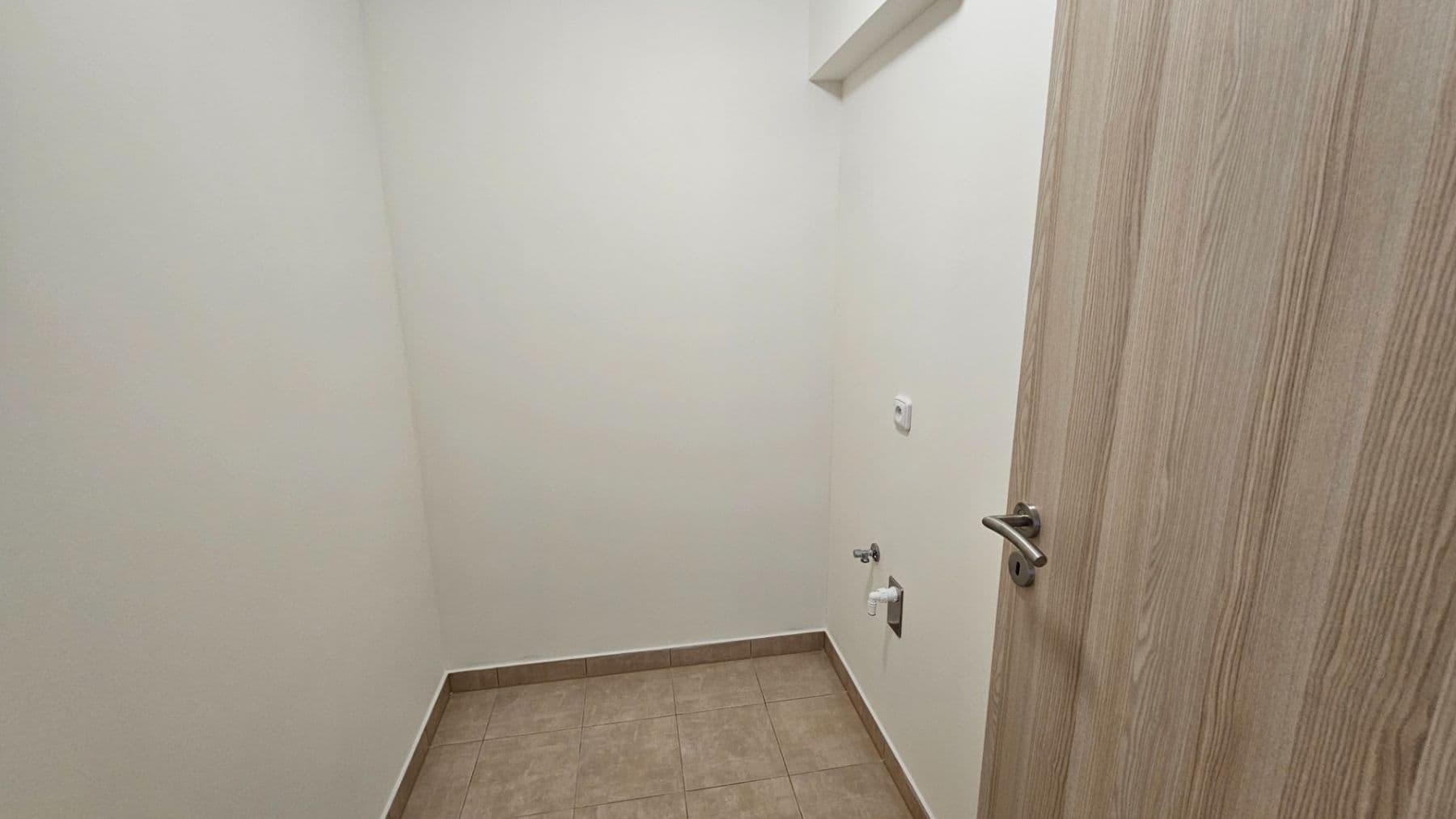 Pronájem bytu 2+kk 53 m², Sinkulova, Praha, Praha Pronájem bytu 2+kk 53 m², Sinkulova, Praha, Praha