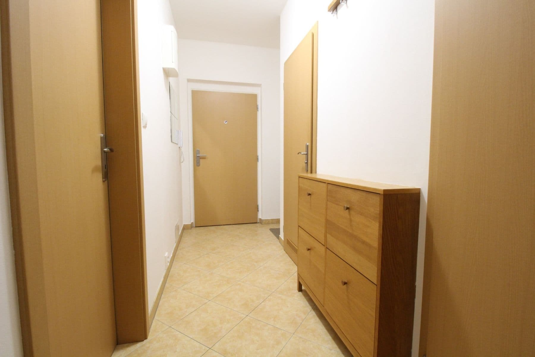 Pronájem bytu 2+kk 55 m², Laudonova, Praha, Praha Pronájem bytu 2+kk 55 m², Laudonova, Praha, Praha
