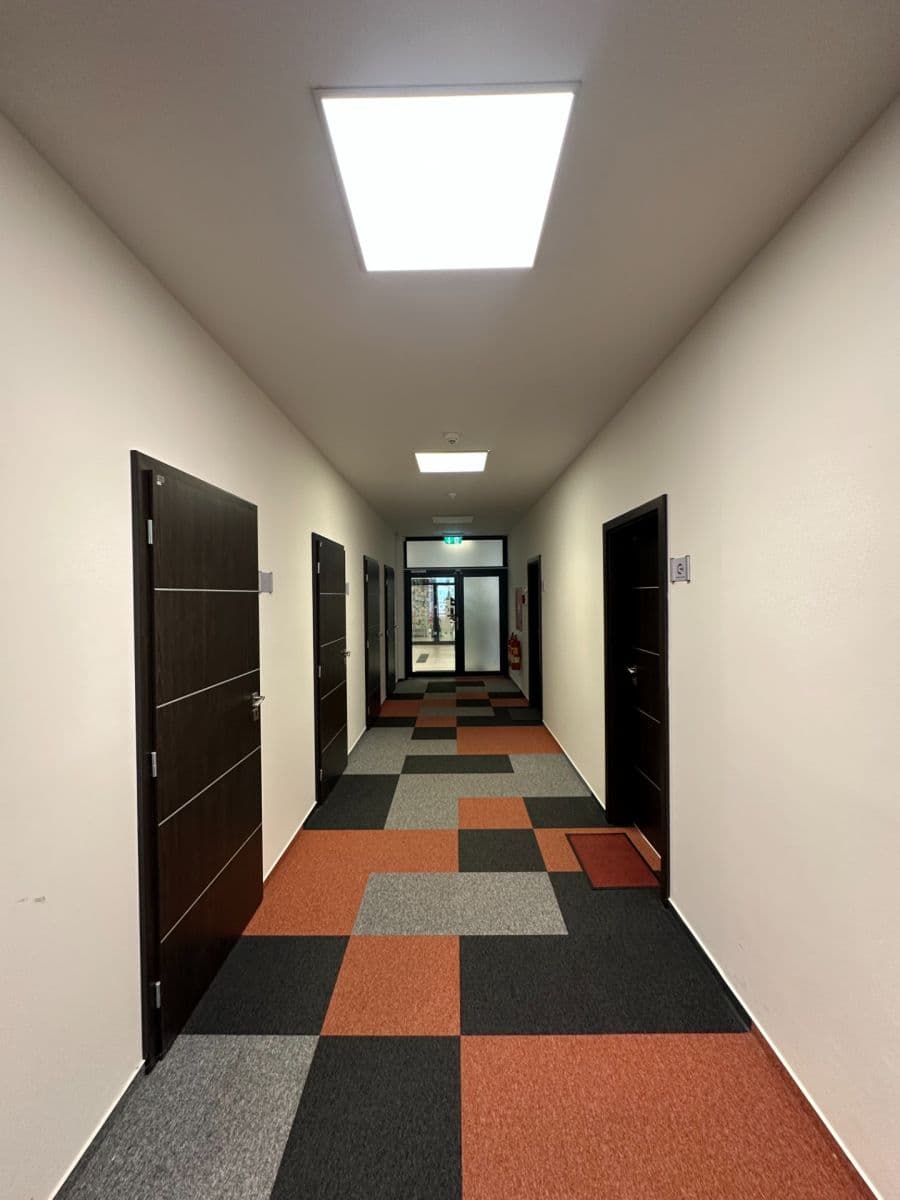 Pronájem kanceláře 19 m², Kurzova, Praha, Praha Pronájem kanceláře 19 m², Kurzova, Praha, Praha