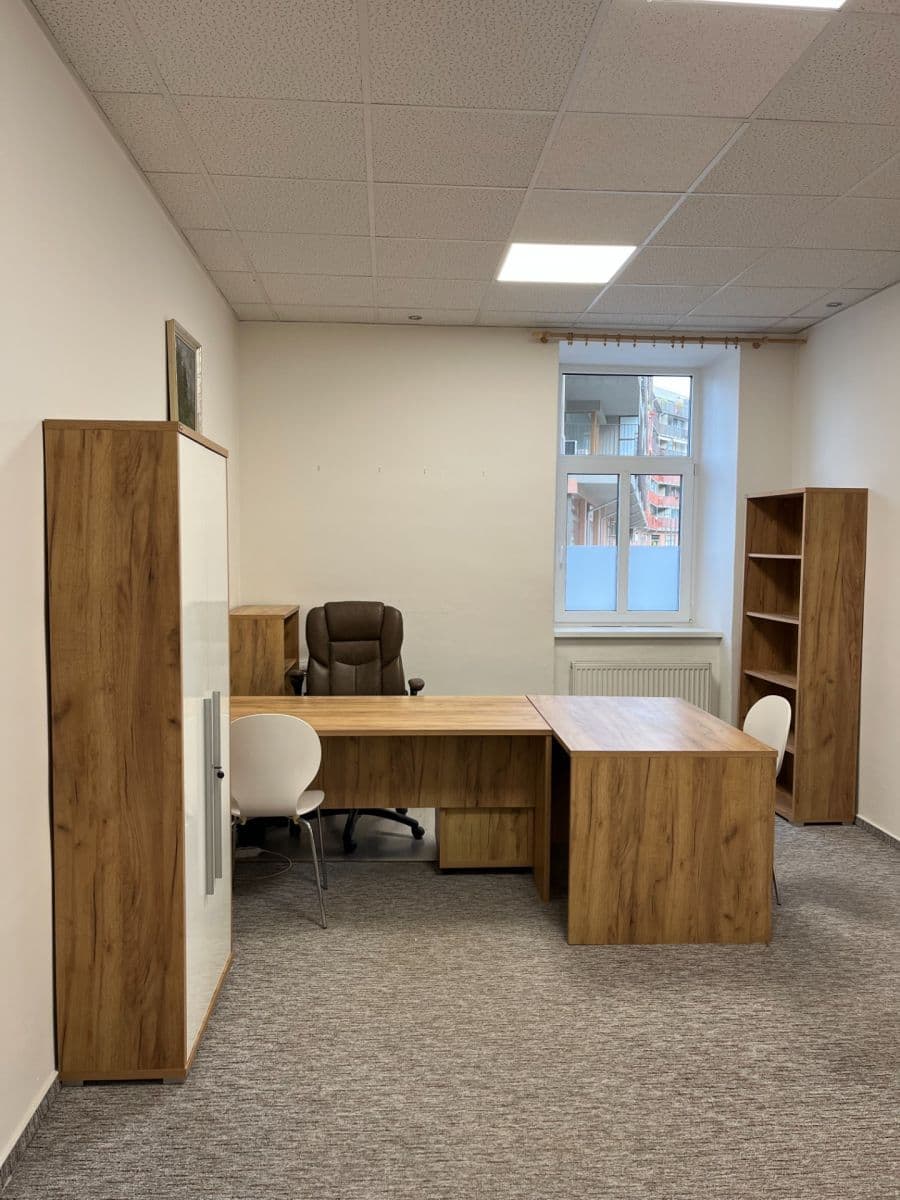 Pronájem kanceláře 22 m², Šantova, Olomouc, Olomoucký kraj Pronájem kanceláře 22 m², Šantova, Olomouc, Olomoucký kraj