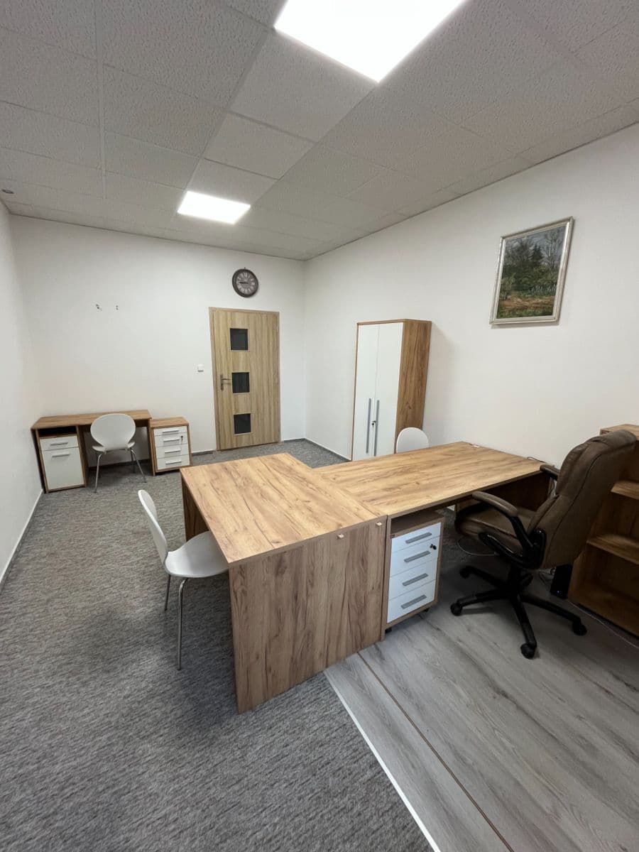 Pronájem kanceláře 22 m², Šantova, Olomouc, Olomoucký kraj Pronájem kanceláře 22 m², Šantova, Olomouc, Olomoucký kraj