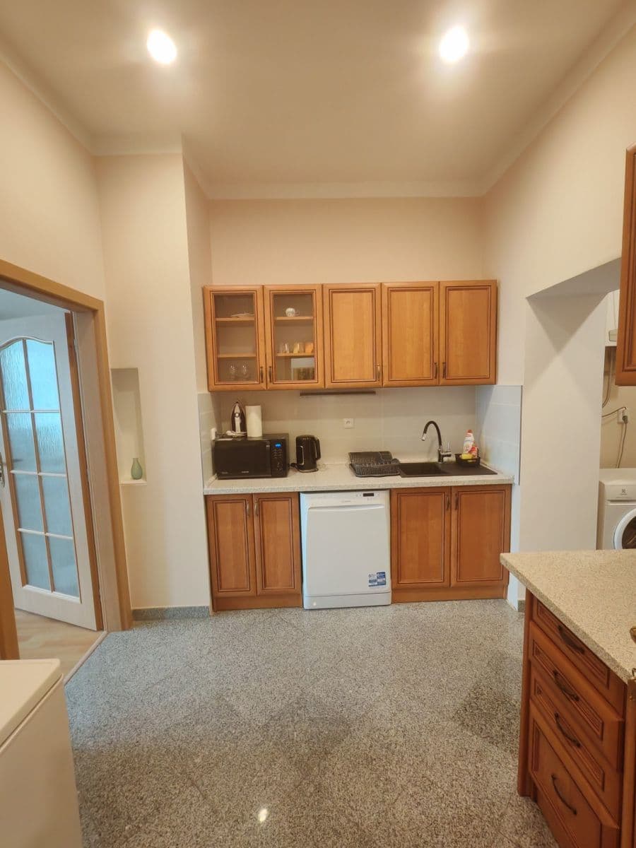 Pronájem bytu 2+1 50 m², Luční vrch, Karlovy Vary, Karlovarský kraj Pronájem bytu 2+1 50 m², Luční vrch, Karlovy Vary, Karlovarský kraj