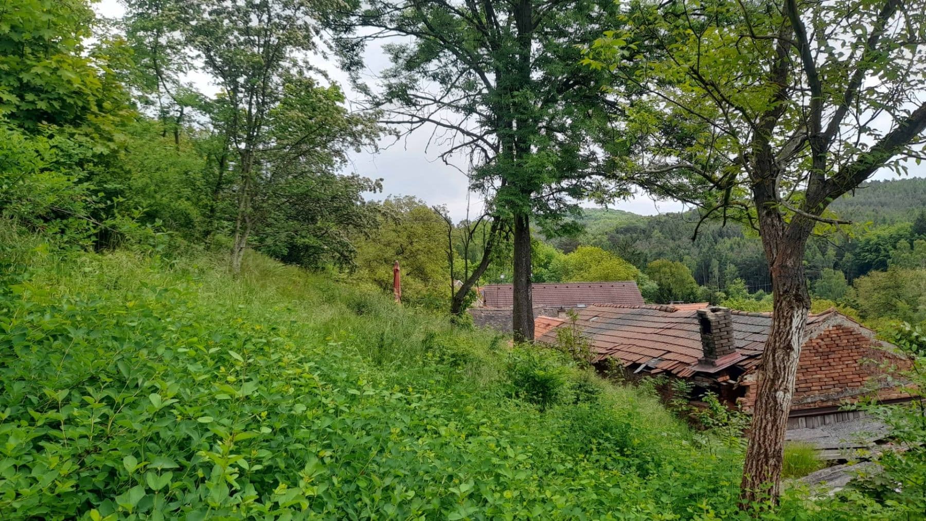 Prodej pozemku 227 m², Na Stráni, Krušovice, Středočeský kraj Prodej pozemku 227 m², Na Stráni, Krušovice, Středočeský kraj