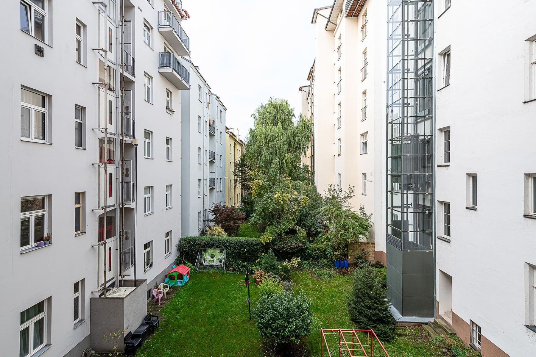 Prodej bytu 3+kk 85 m², Hořejší nábřeží, Praha, Praha Prodej bytu 3+kk 85 m², Hořejší nábřeží, Praha, Praha