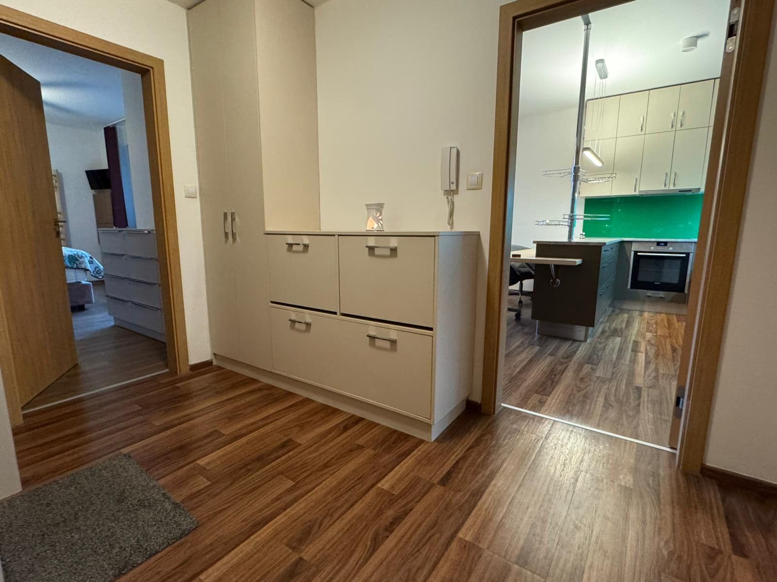 Pronájem bytu 2+kk 59 m², V Mezihoří, Praha, Praha Pronájem bytu 2+kk 59 m², V Mezihoří, Praha, Praha