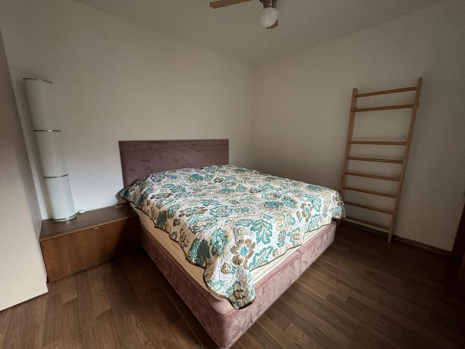 Pronájem bytu 2+kk 59 m², V Mezihoří, Praha, Praha Pronájem bytu 2+kk 59 m², V Mezihoří, Praha, Praha