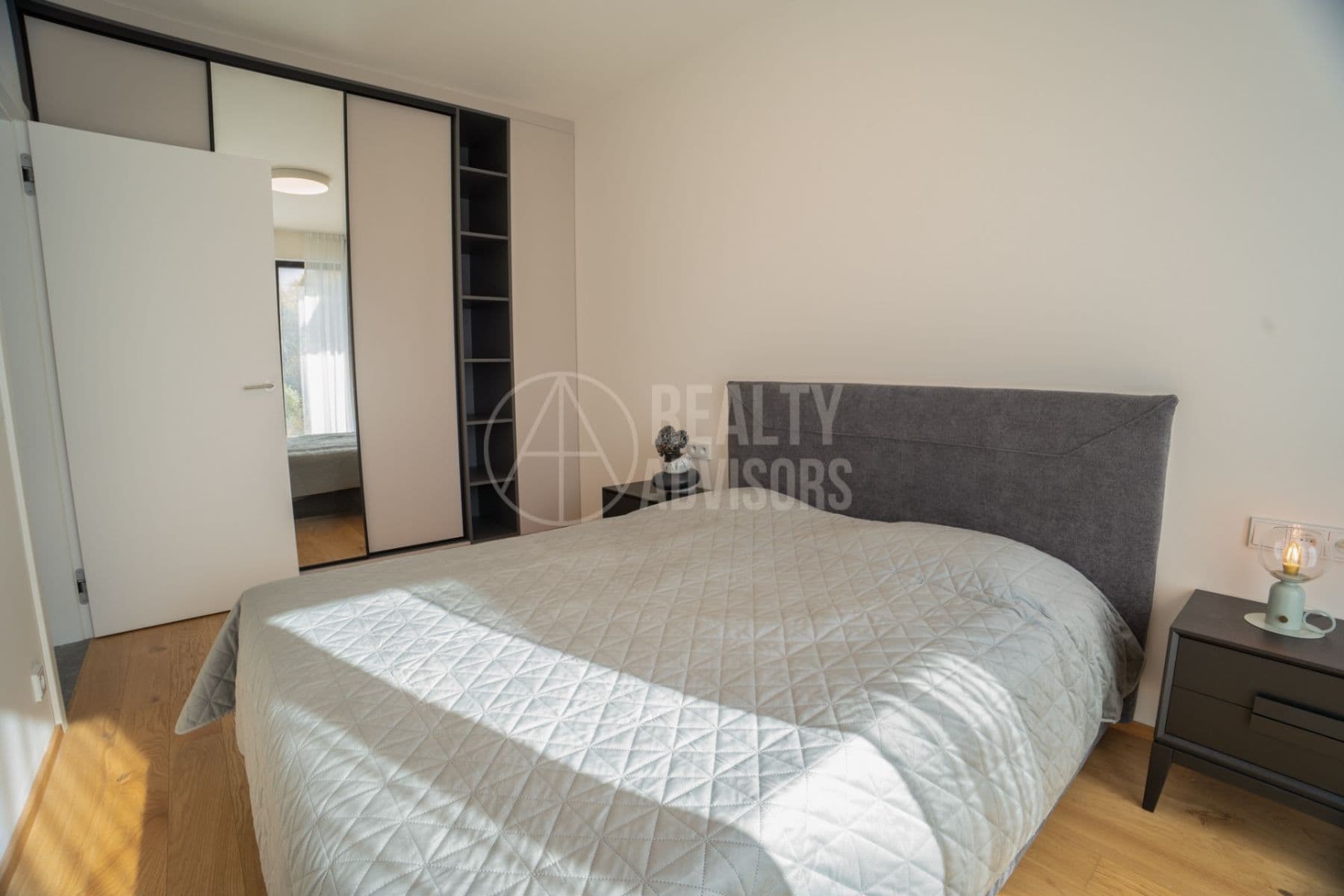 Prodej bytu 3+kk 60 m², Československého exilu, Praha, Praha Prodej bytu 3+kk 60 m², Československého exilu, Praha, Praha