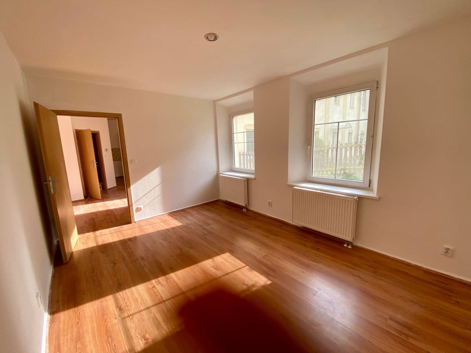 Prodej bytu 2+kk 60 m², Rakouská, Milovice, Středočeský kraj Prodej bytu 2+kk 60 m², Rakouská, Milovice, Středočeský kraj