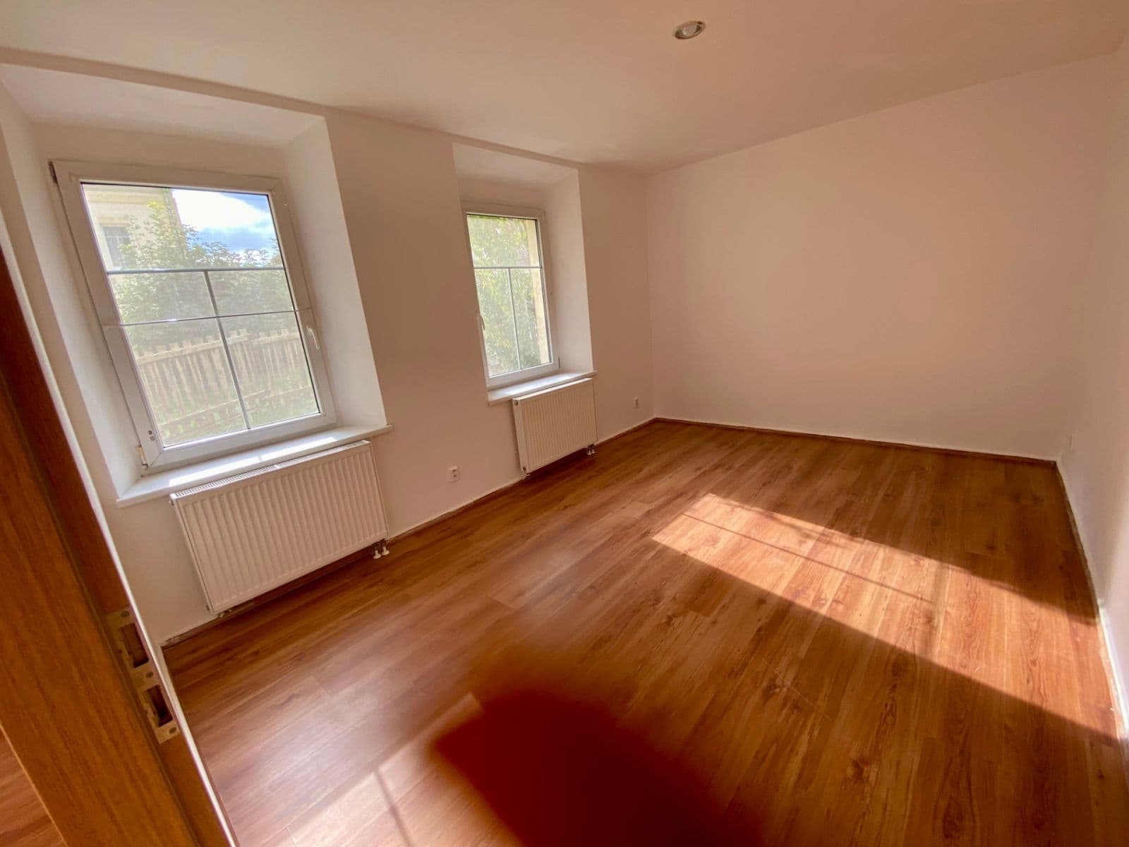 Prodej bytu 2+kk 60 m², Rakouská, Milovice, Středočeský kraj Prodej bytu 2+kk 60 m², Rakouská, Milovice, Středočeský kraj