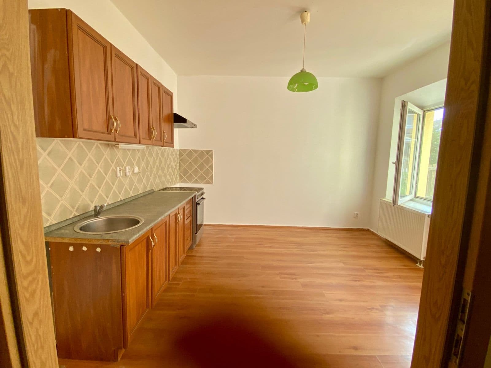 Prodej bytu 2+kk 60 m², Rakouská, Milovice, Středočeský kraj Prodej bytu 2+kk 60 m², Rakouská, Milovice, Středočeský kraj