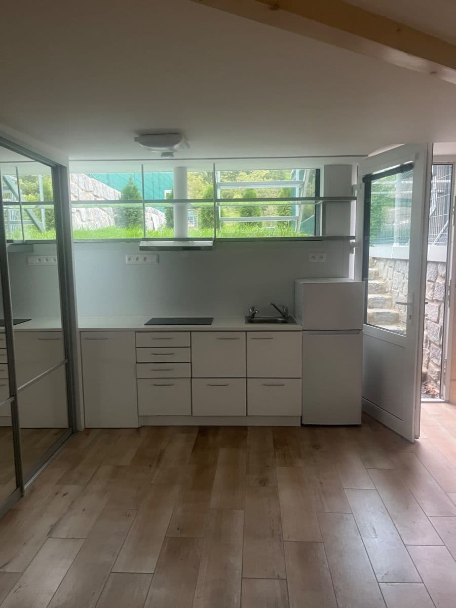 Pronájem bytu 1+kk 28 m², Na Baních, Praha, Praha Pronájem bytu 1+kk 28 m², Na Baních, Praha, Praha