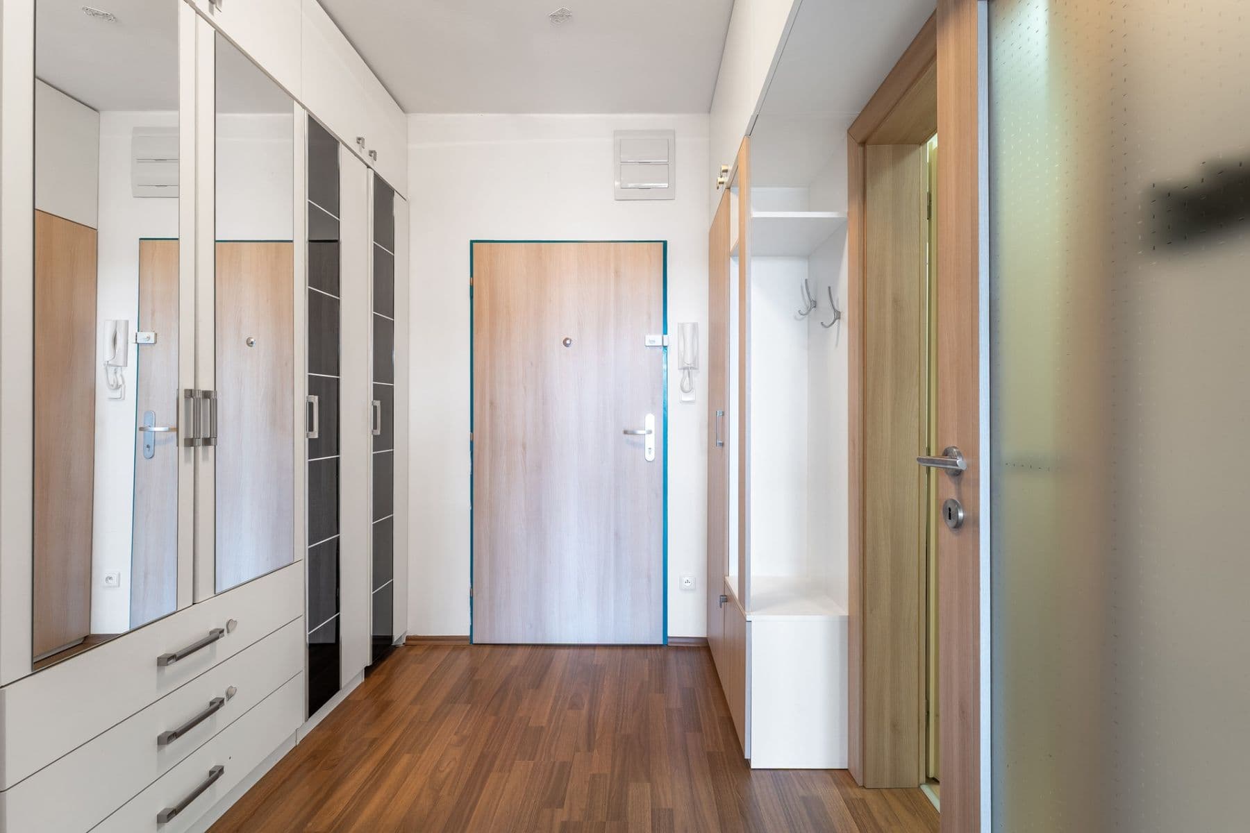 Prodej bytu 1+kk 37 m², Holubice, Jihomoravský kraj Prodej bytu 1+kk 37 m², Holubice, Jihomoravský kraj