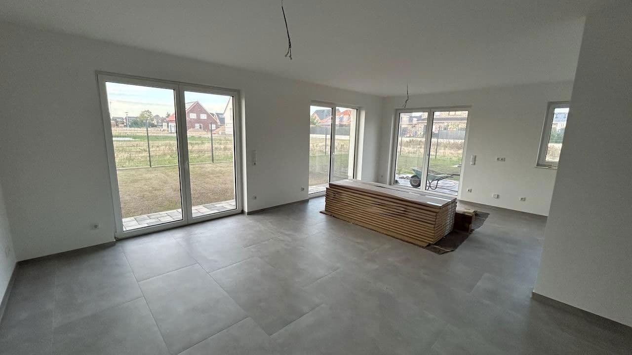 Pronájem domu 122 m², pozemek 415 m², Leiferde, Dolní Sasko Pronájem domu 122 m², pozemek 415 m², Leiferde, Dolní Sasko