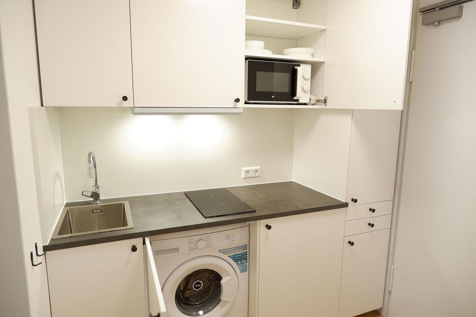 Pronájem bytu 1+1 20 m², Philosophenweg 79, Tübingen, Bádensko-Württembersko Pronájem bytu 1+1 20 m², Philosophenweg 79, Tübingen, Bádensko-Württembersko