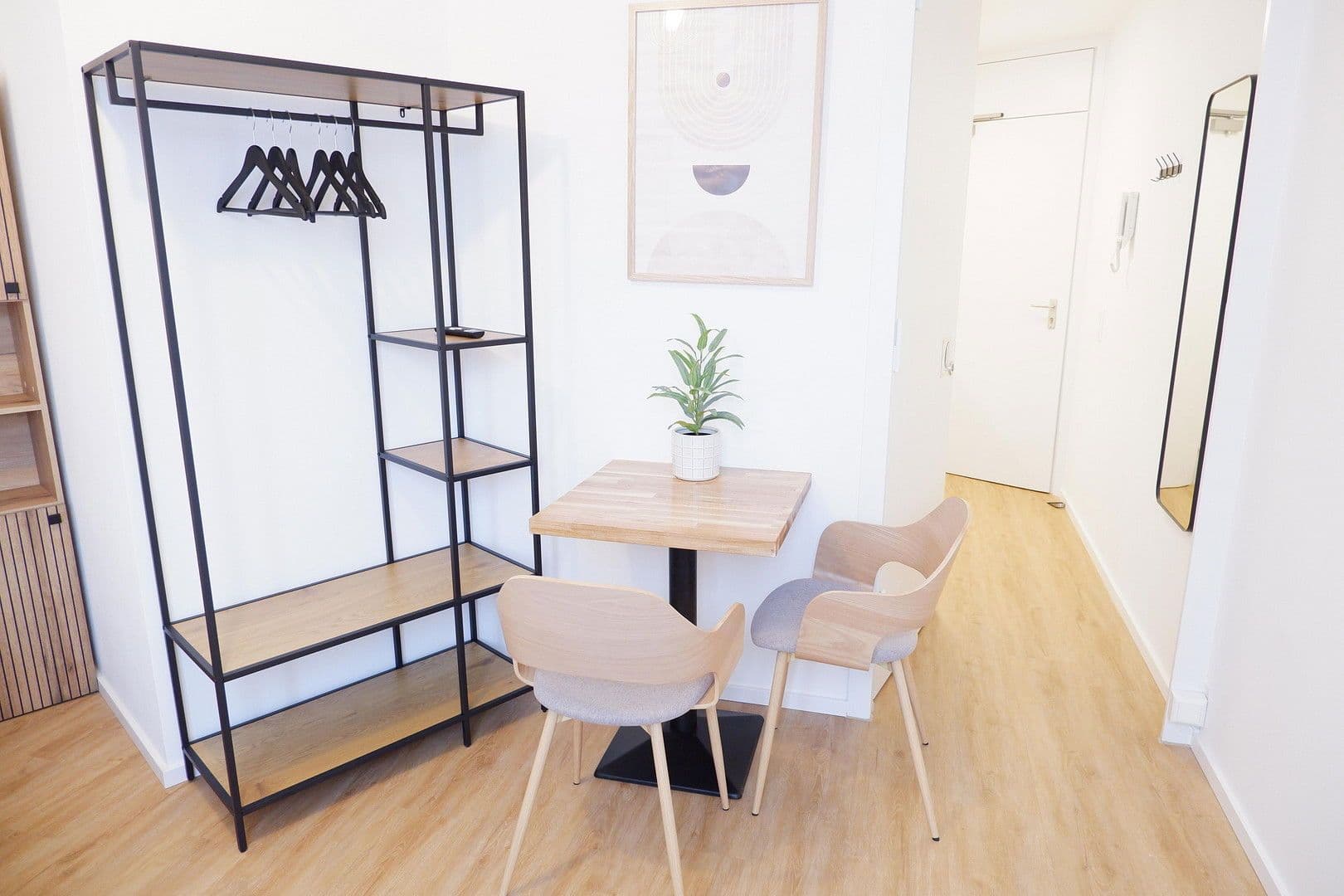 Pronájem bytu 1+1 20 m², Philosophenweg 79, Tübingen, Bádensko-Württembersko Pronájem bytu 1+1 20 m², Philosophenweg 79, Tübingen, Bádensko-Württembersko