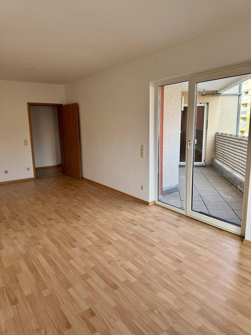 Pronájem bytu 3+1 65 m², Steinstraße 51, Schönebeck (Elbe), Sasko-Anhaltsko Pronájem bytu 3+1 65 m², Steinstraße 51, Schönebeck (Elbe), Sasko-Anhaltsko