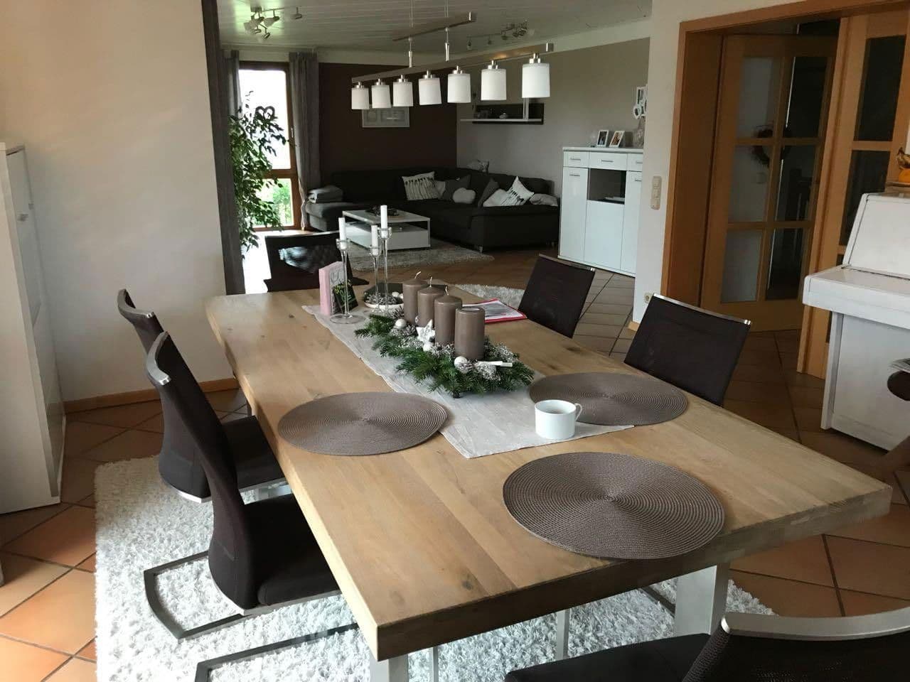 Prodej domu 256 m², pozemek 865 m², Vechelde, Dolní Sasko Prodej domu 256 m², pozemek 865 m², Vechelde, Dolní Sasko