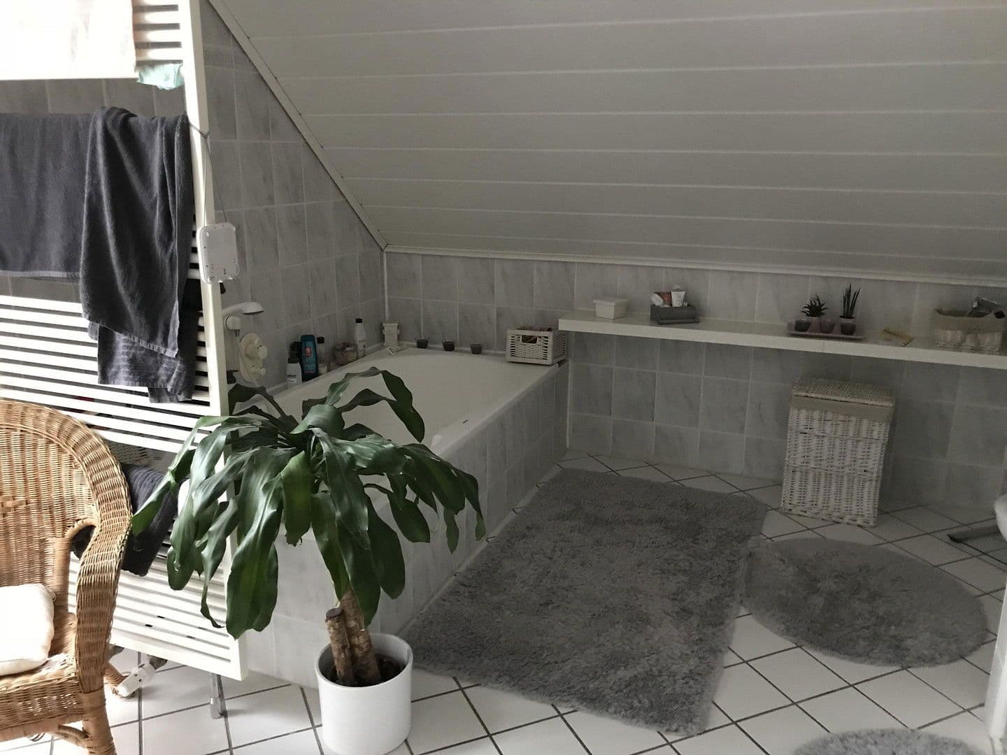 Prodej domu 256 m², pozemek 865 m², Vechelde, Dolní Sasko Prodej domu 256 m², pozemek 865 m², Vechelde, Dolní Sasko
