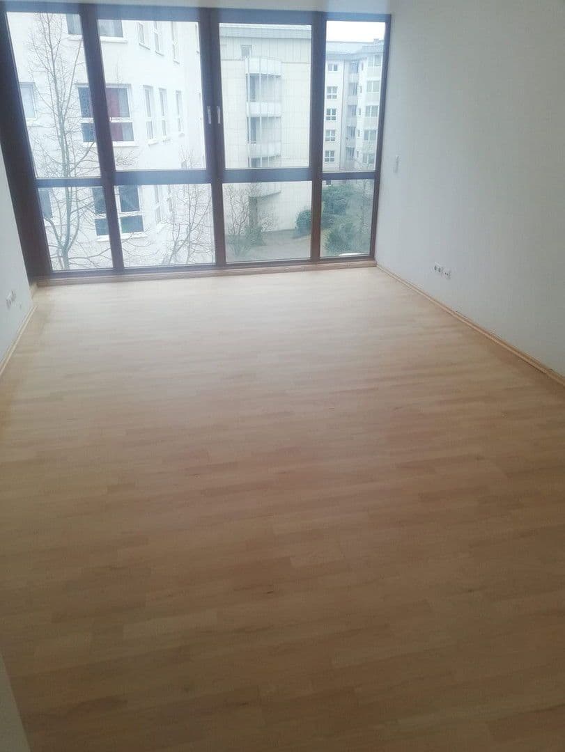 Prodej bytu 5+1 126 m², Offenbach/Main, Hessen Prodej bytu 5+1 126 m², Offenbach/Main, Hessen