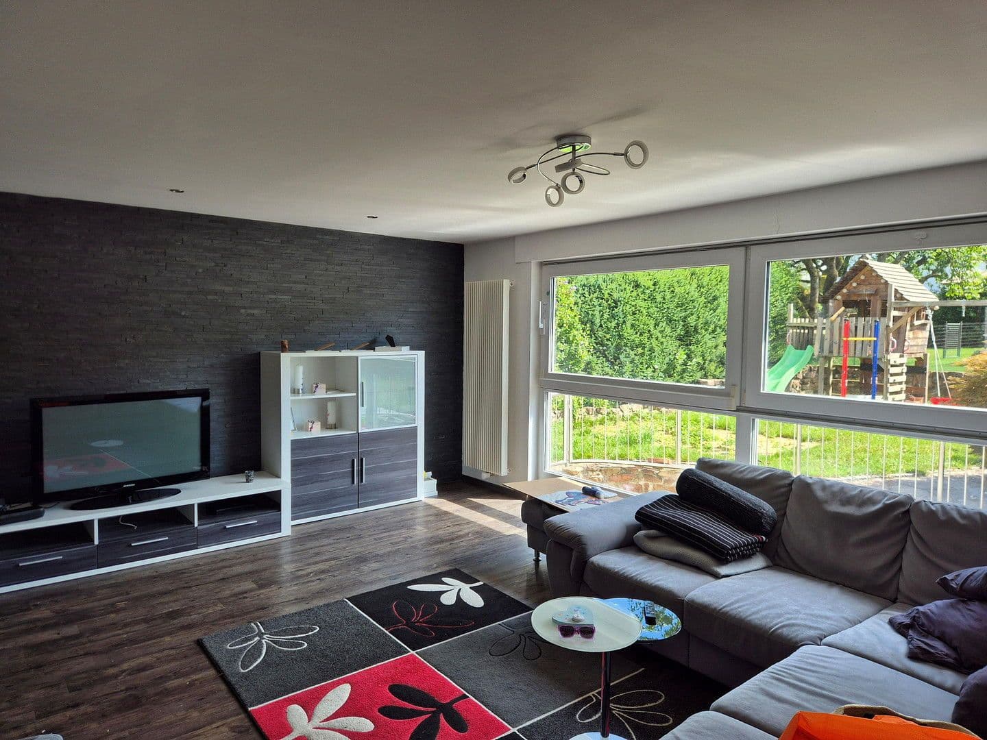 Prodej domu 260 m², pozemek 545 m², Hirschhorn, Hessen Prodej domu 260 m², pozemek 545 m², Hirschhorn, Hessen