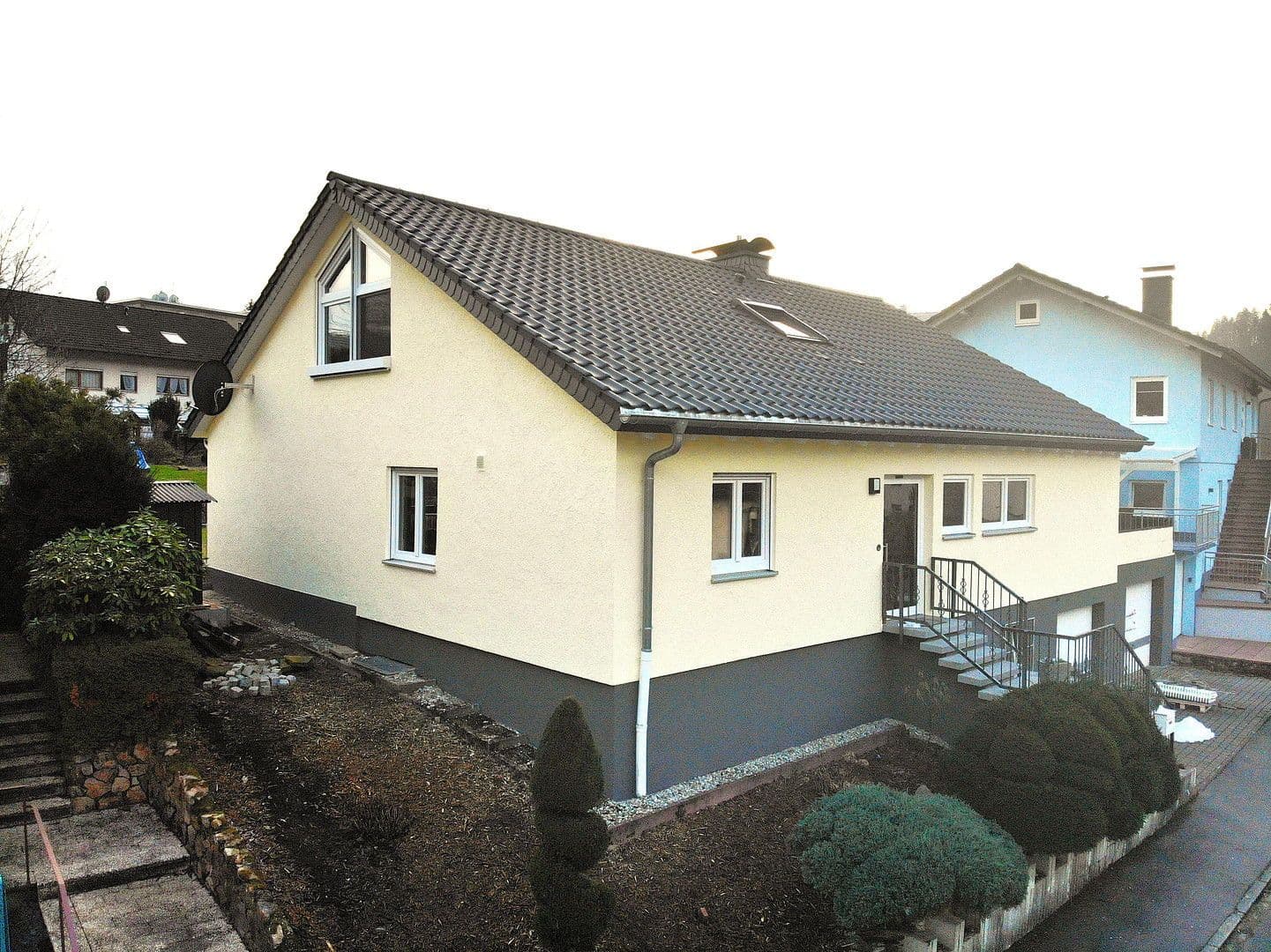 Prodej domu 260 m², pozemek 545 m², Hirschhorn, Hessen Prodej domu 260 m², pozemek 545 m², Hirschhorn, Hessen