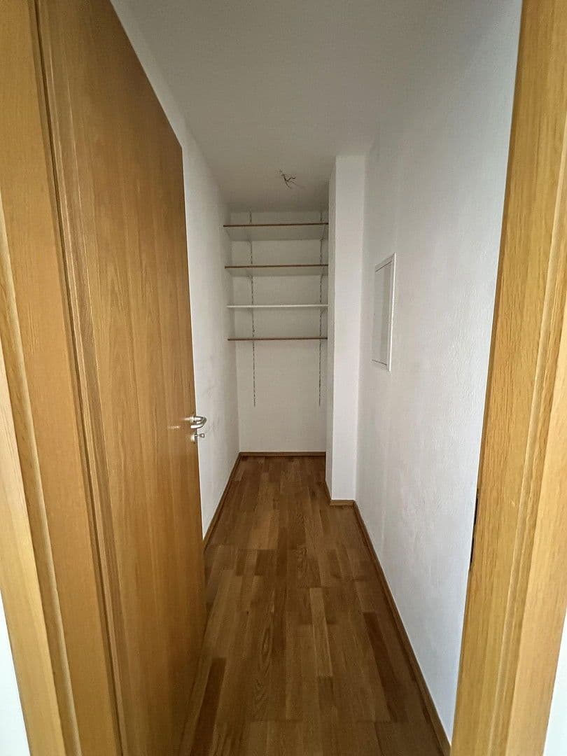 Prodej bytu 6+1 117 m², Streitstraße 43, Berlin, Berlín Prodej bytu 6+1 117 m², Streitstraße 43, Berlin, Berlín