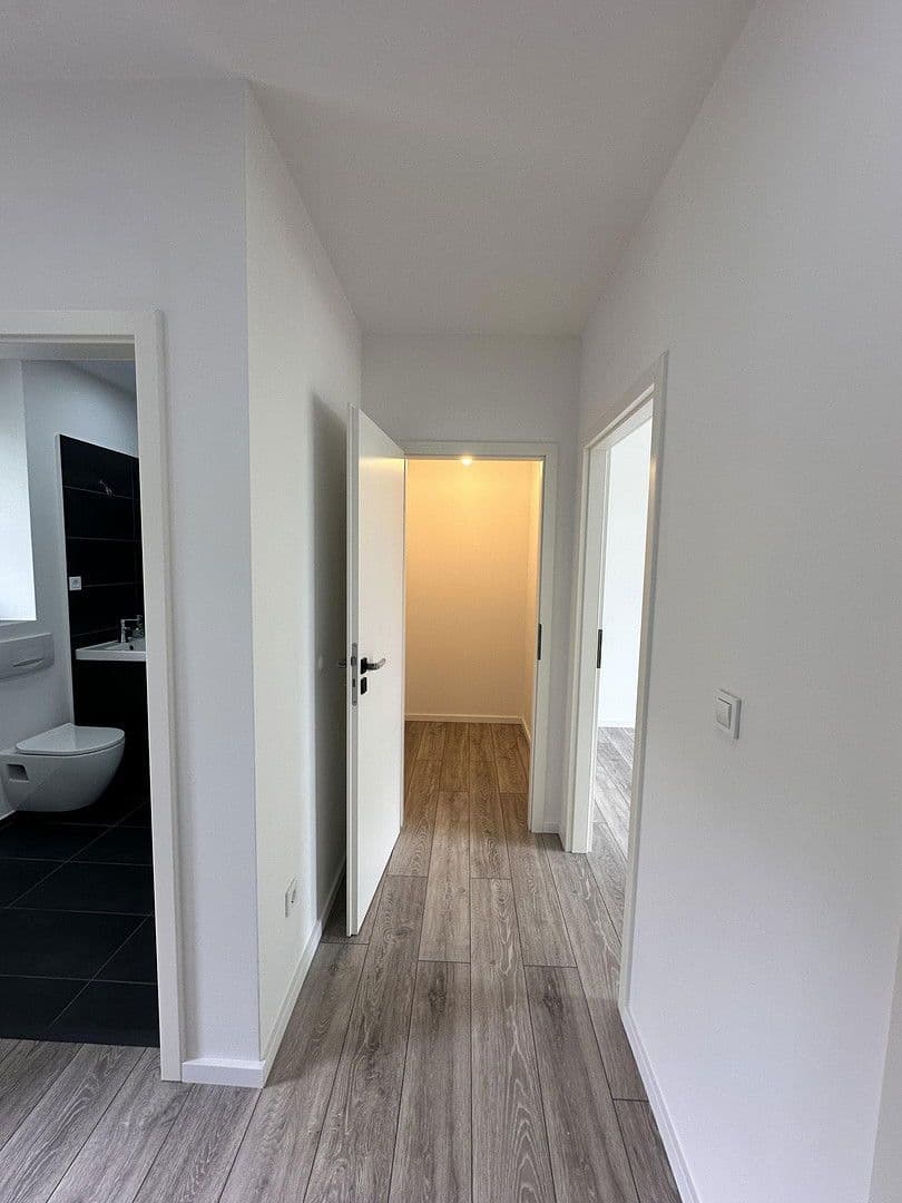 Prodej bytu 6+1 117 m², Streitstraße 43, Berlin, Berlín Prodej bytu 6+1 117 m², Streitstraße 43, Berlin, Berlín