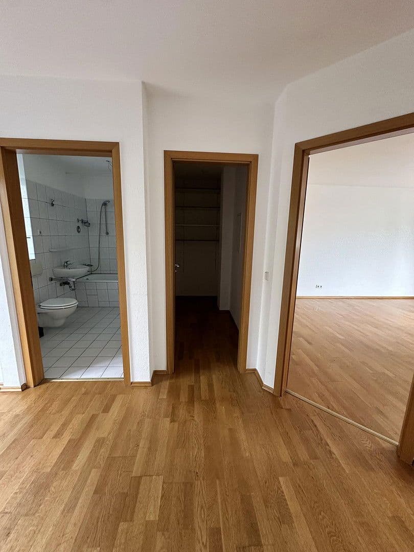 Prodej bytu 6+1 117 m², Streitstraße 43, Berlin, Berlín Prodej bytu 6+1 117 m², Streitstraße 43, Berlin, Berlín
