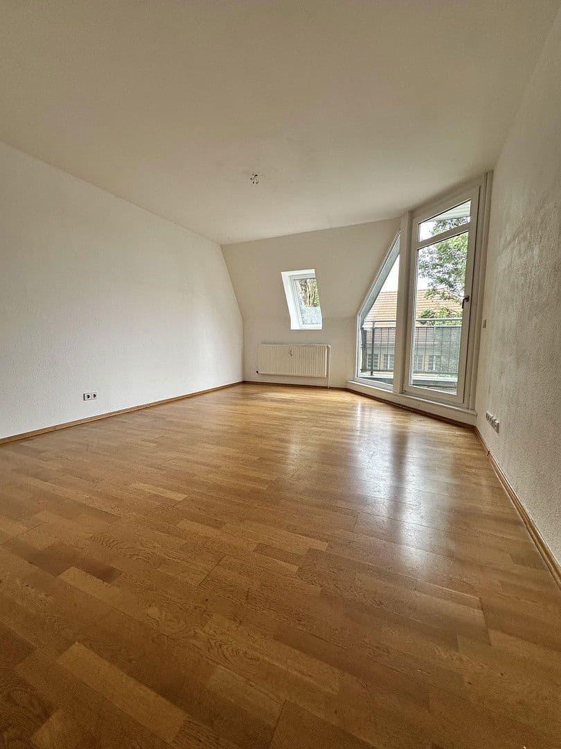 Prodej bytu 6+1 117 m², Streitstraße 43, Berlin, Berlín Prodej bytu 6+1 117 m², Streitstraße 43, Berlin, Berlín