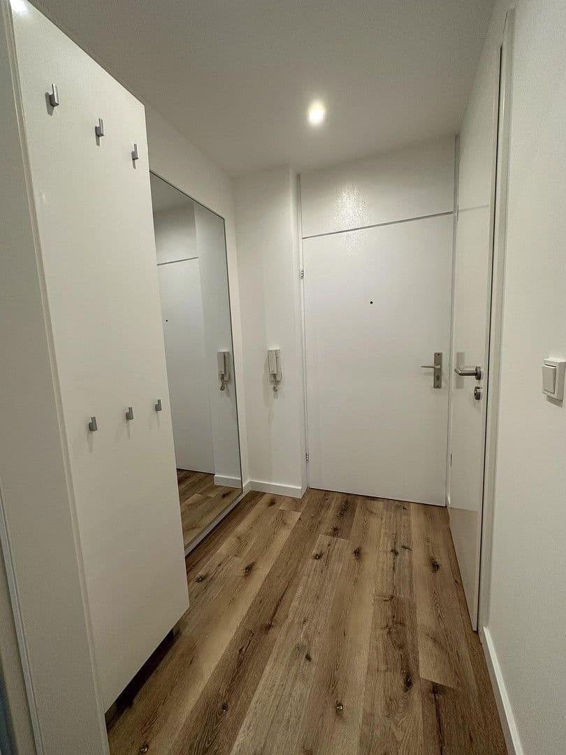 Prodej bytu 1+1 32 m², Mittlerer Hasenpfad 39, Frankfurt am Main, Hessen Prodej bytu 1+1 32 m², Mittlerer Hasenpfad 39, Frankfurt am Main, Hessen