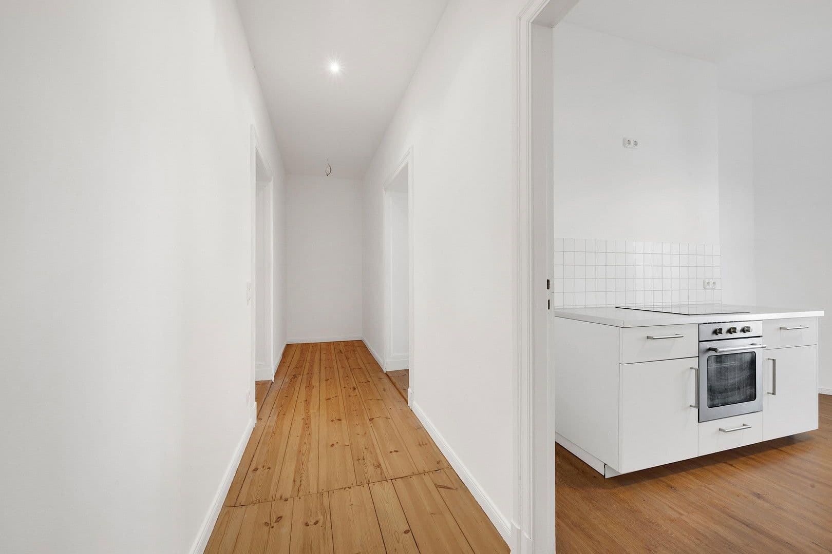 Prodej bytu 3+1 101 m², Kopenhagenerstrasse 6, Berlin, Berlín Prodej bytu 3+1 101 m², Kopenhagenerstrasse 6, Berlin, Berlín
