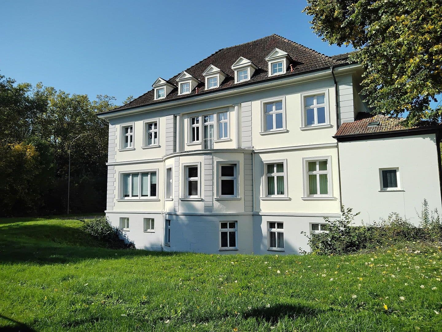 Prodej domu 710 m², pozemek 3.114 m², Peter-Neuber-Allee 3, Neunkirchen, Země Sársko Prodej domu 710 m², pozemek 3.114 m², Peter-Neuber-Allee 3, Neunkirchen, Země Sársko