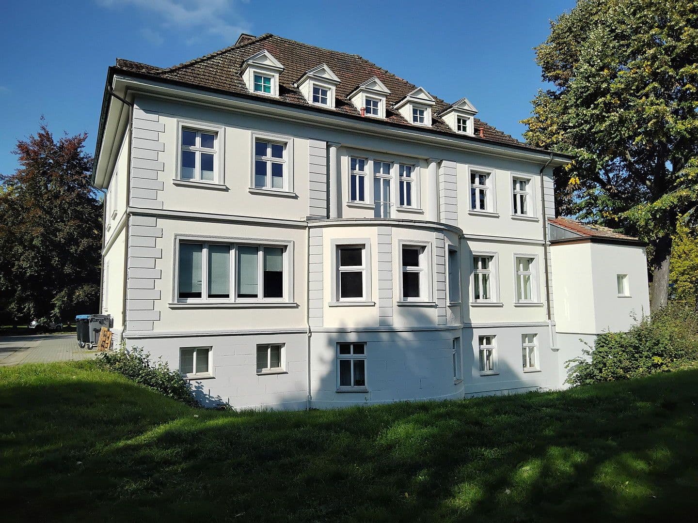 Prodej domu 710 m², pozemek 3.114 m², Peter-Neuber-Allee 3, Neunkirchen, Země Sársko Prodej domu 710 m², pozemek 3.114 m², Peter-Neuber-Allee 3, Neunkirchen, Země Sársko