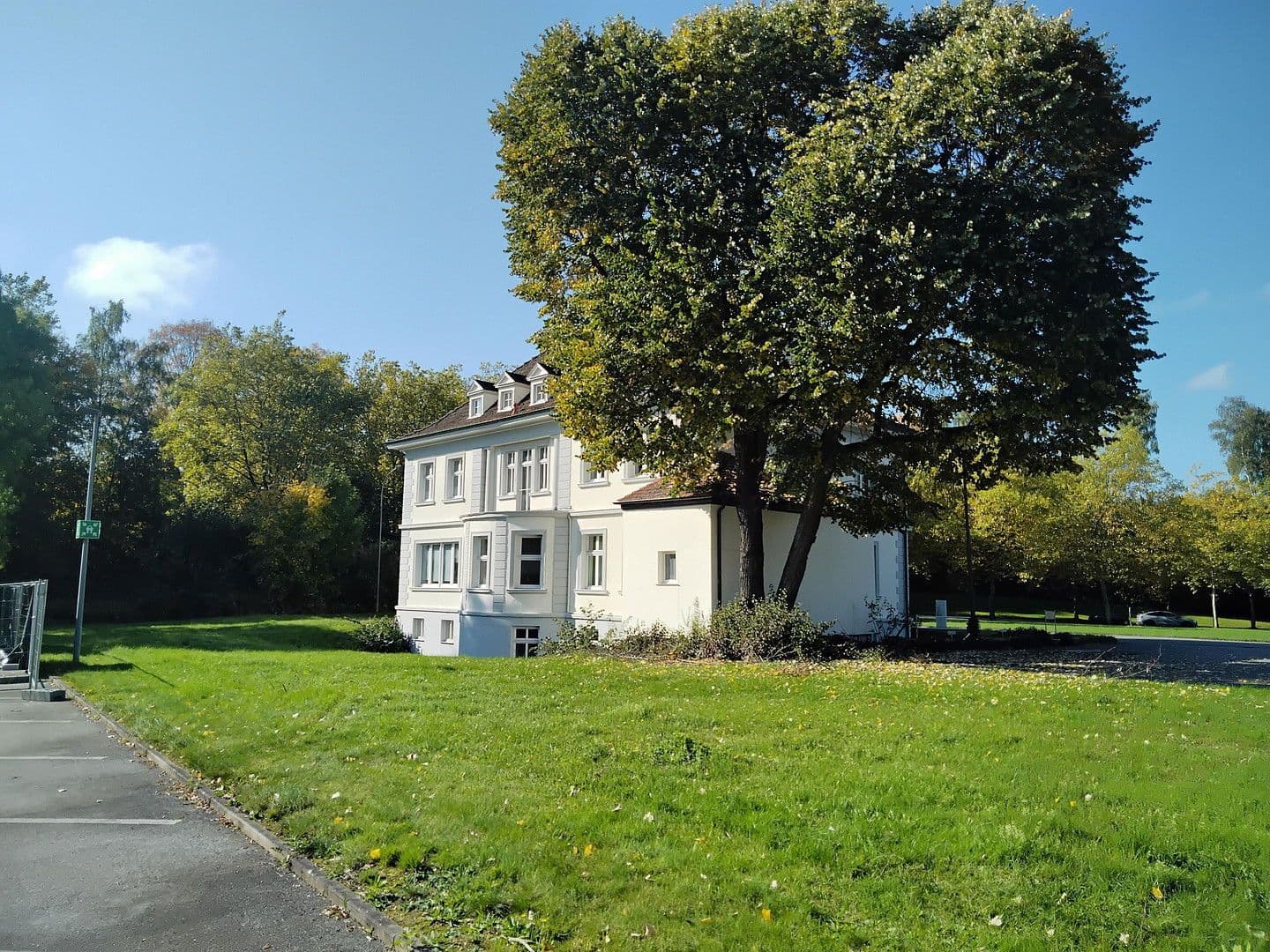 Prodej domu 710 m², pozemek 3.114 m², Peter-Neuber-Allee 3, Neunkirchen, Země Sársko Prodej domu 710 m², pozemek 3.114 m², Peter-Neuber-Allee 3, Neunkirchen, Země Sársko