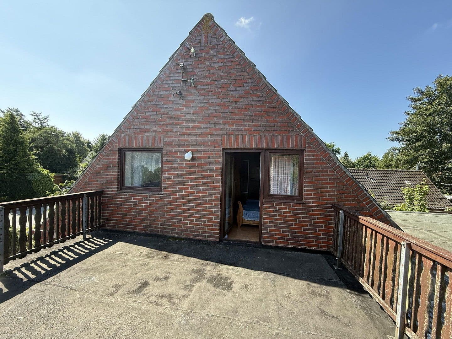 Prodej domu 120 m², pozemek 1.012 m², Süderlügum, Šlesvicko-Holštýnsko Prodej domu 120 m², pozemek 1.012 m², Süderlügum, Šlesvicko-Holštýnsko